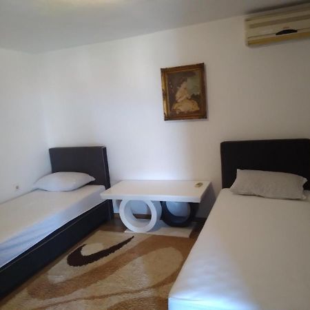 Apartmani Ruza Подгорица Экстерьер фото
